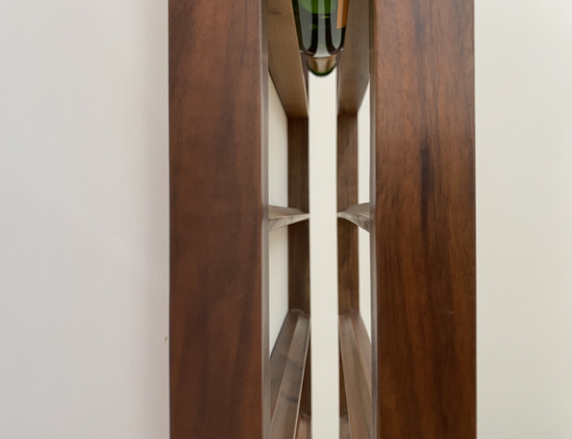 Portabottiglie in Legno Massello Black Walnut - immagine 3